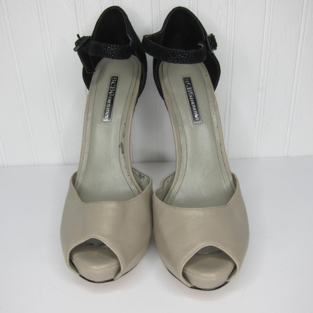 BCBGeneration BG-Lin Peep Toe Heels Size 8.5